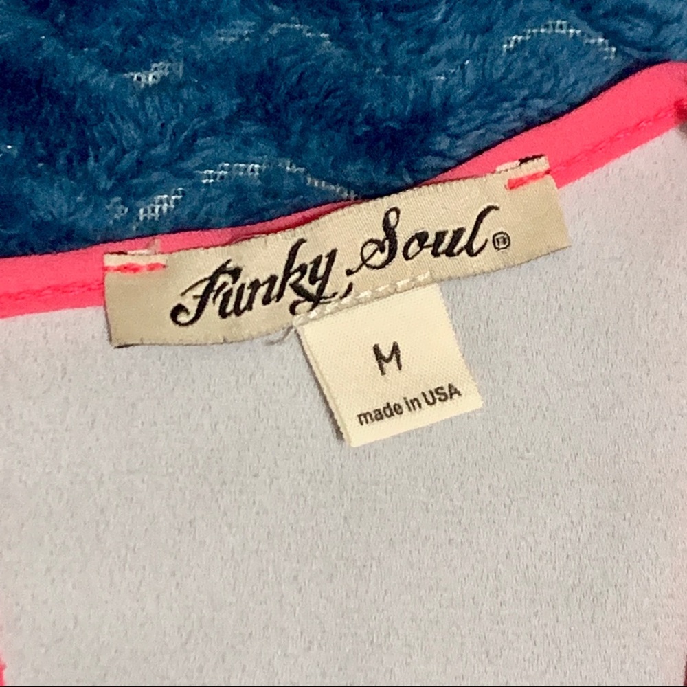 Tank Top - Picture 4 of 5